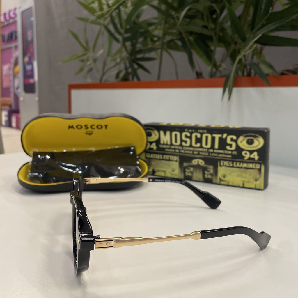 Lunettes Moscot noire - monture doré