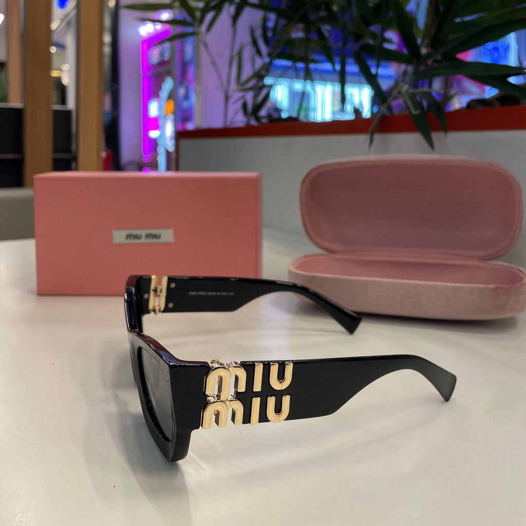 Lunettes Miu Miu Femme – Monture Noire Branches