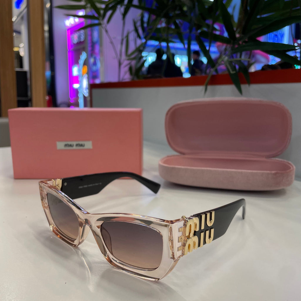 Lunettes Miu Miu Femme – Monture Transparente Rosée & Branches Noires